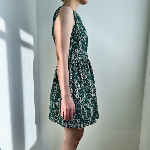 Zara Green Lace Mini Dress - Picture 2 of 9